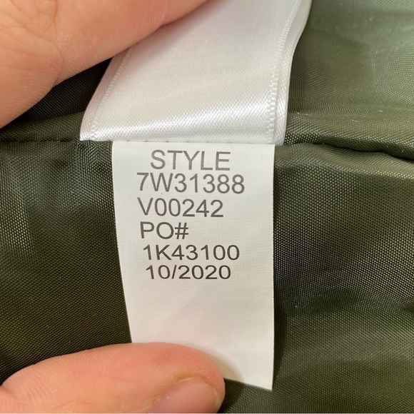 Lucky Brand Women’s Camo Bomber Jacket - Picture 9 of 9